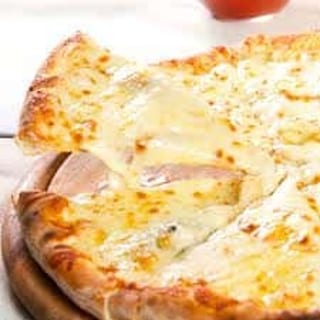 White Sauce Mozzarella Cheese
